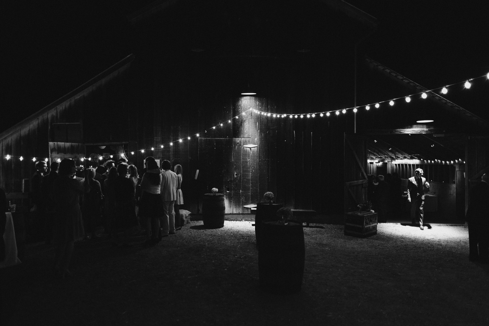 bolinas-barn-wedding