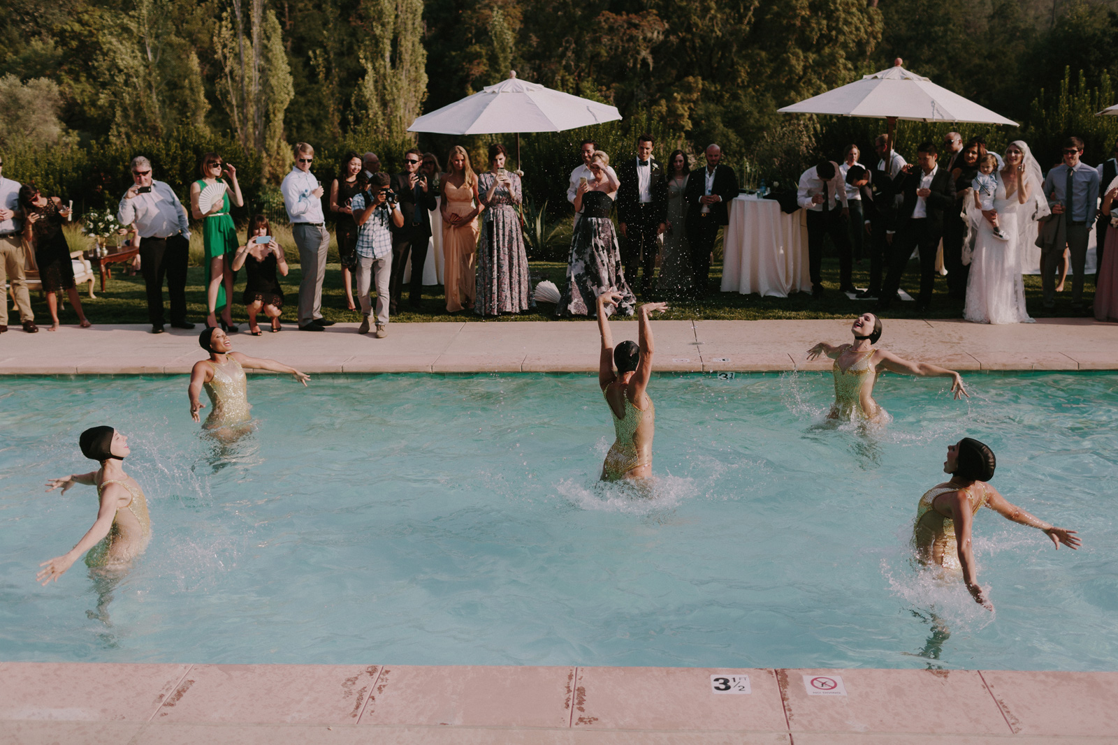 synchronized-swimming-wedding