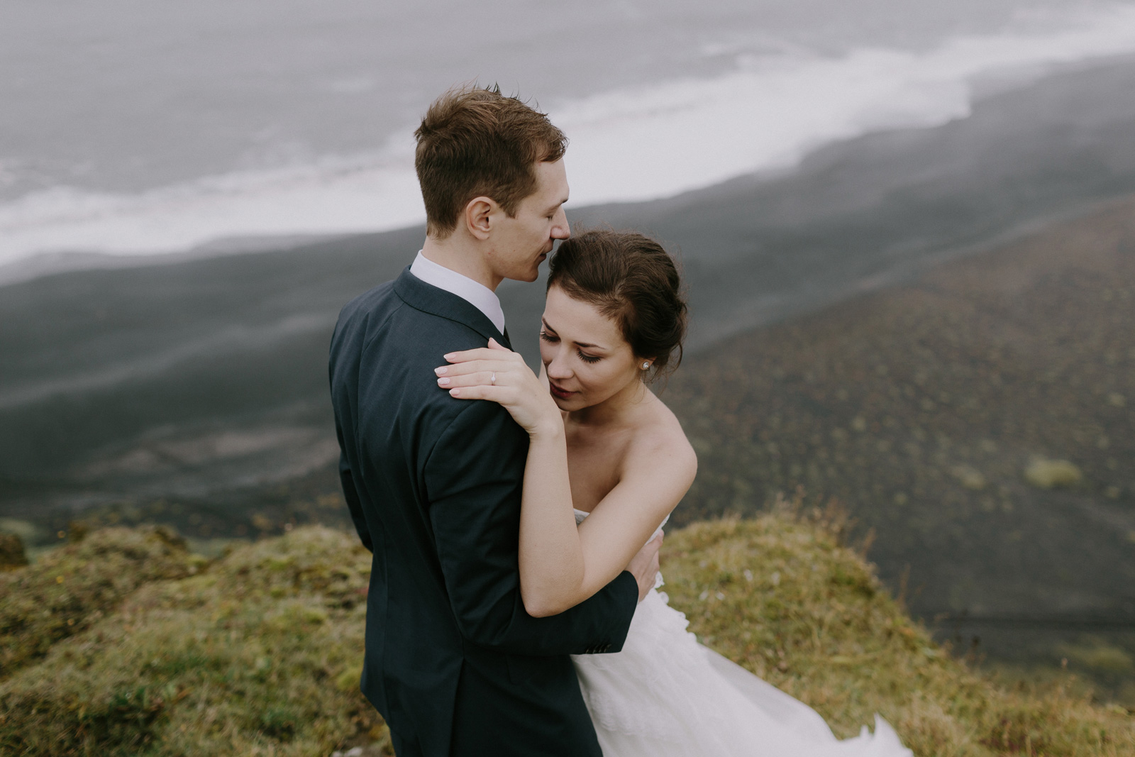 iceland-elopement-photographer