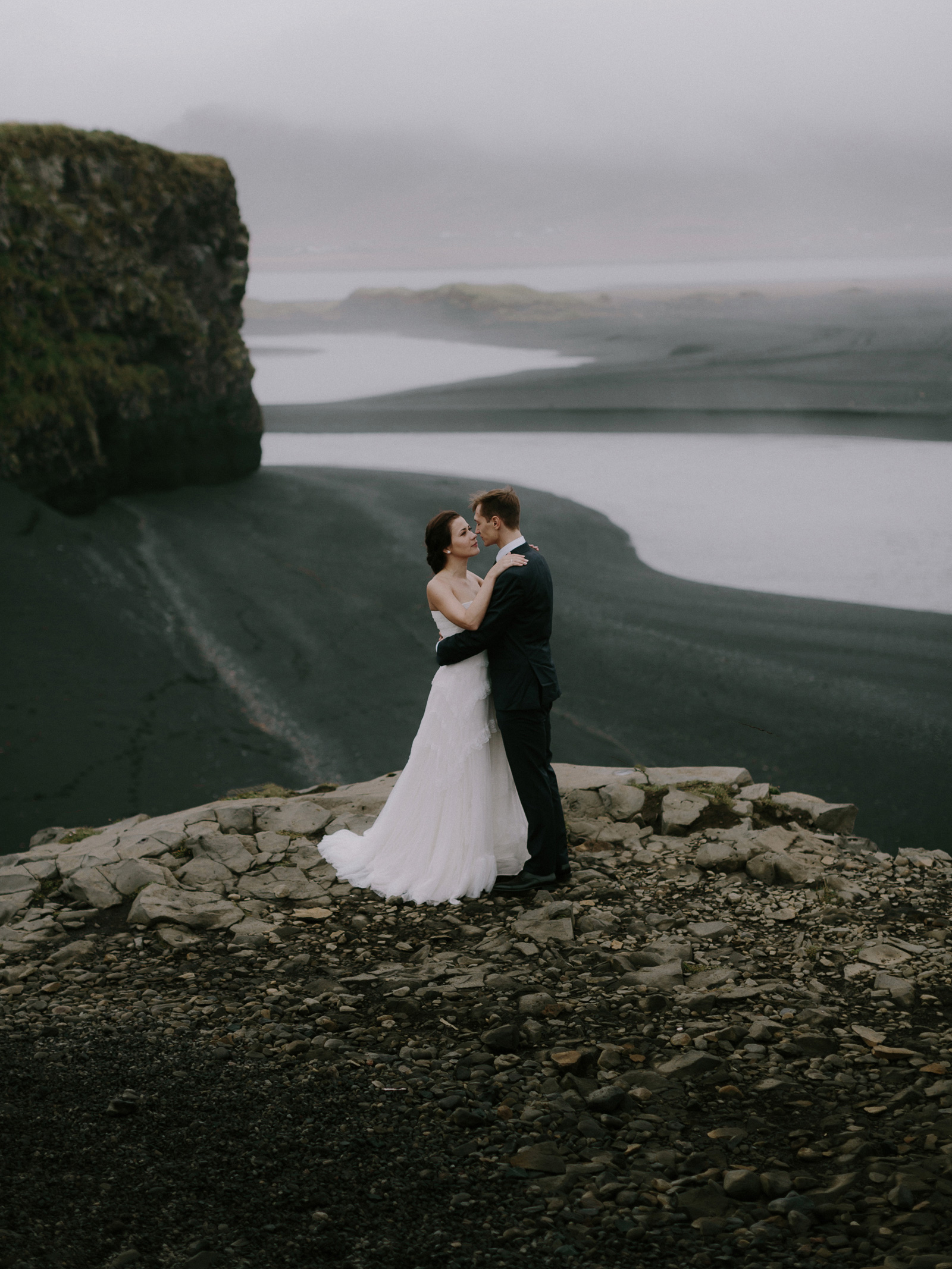 iceland-elopement-photographer