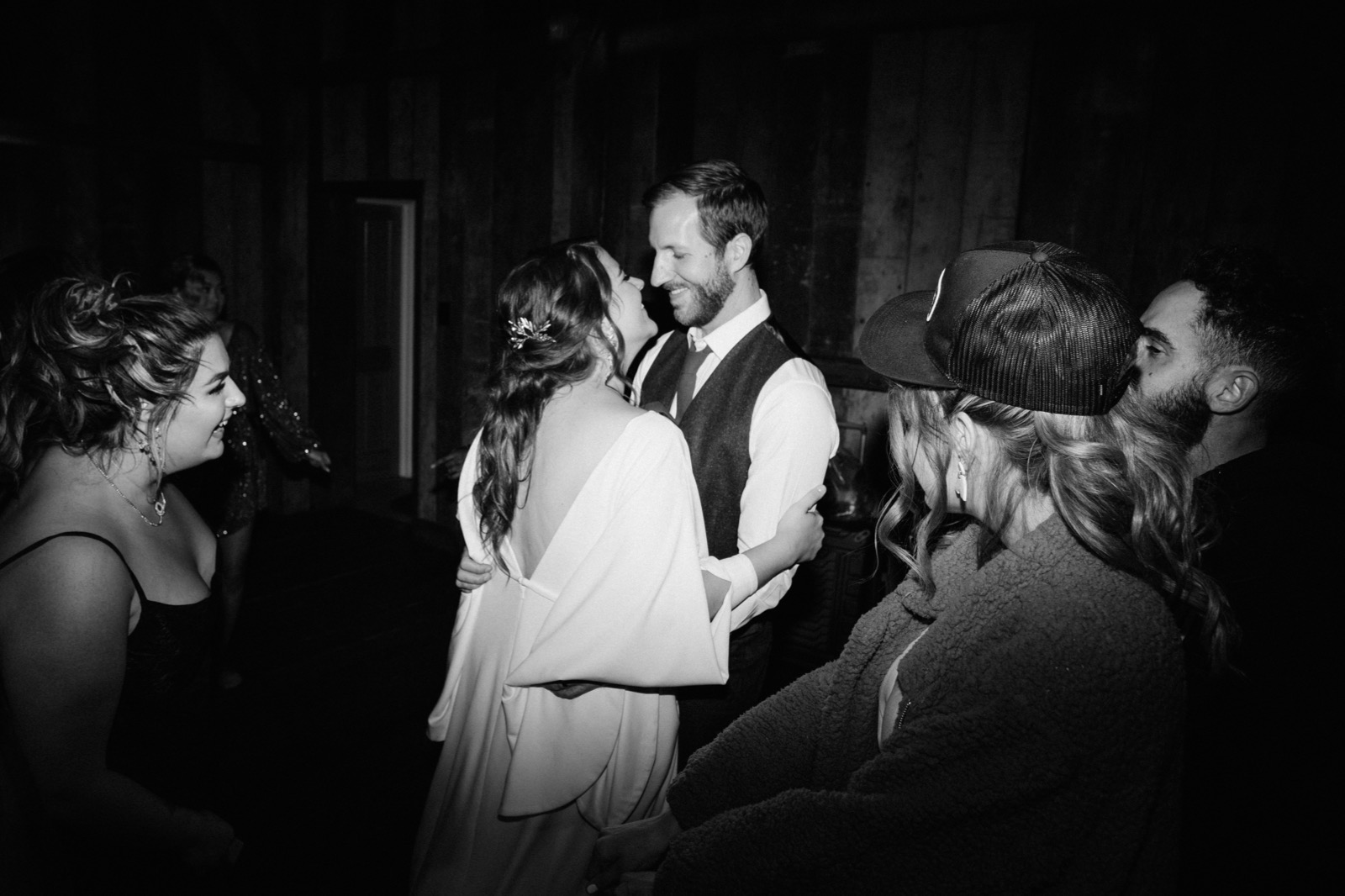 137_E&J 02204_the-waterfall-lodge_forest_wedding_ben-lomond_intimate